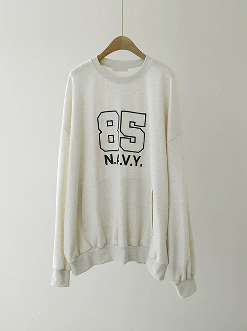 タウレン刺繍マンツーマンTシャツT10817