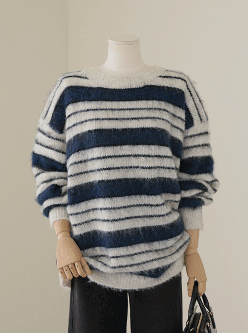 パリエンダンガラニットK4136