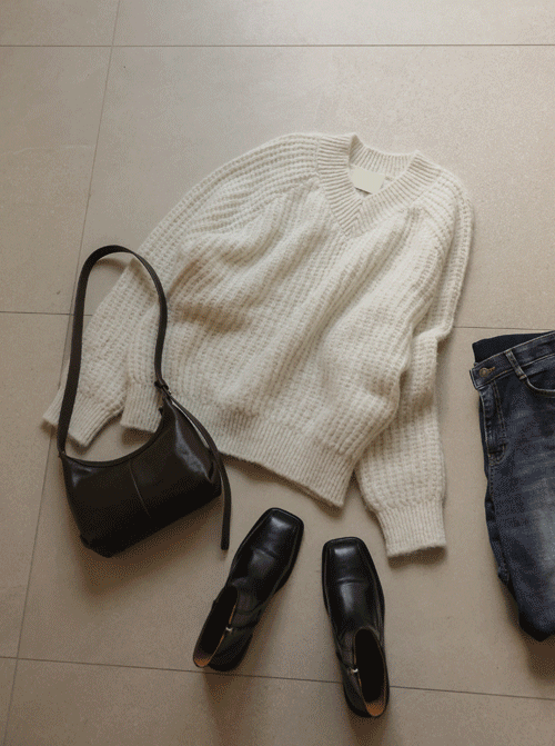 ベンダールブイネックニットK4144