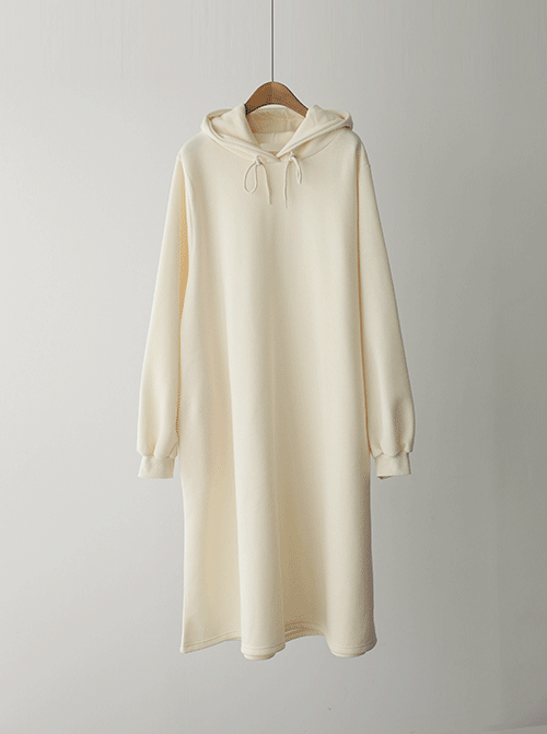 エンブルフードワンピース D7809