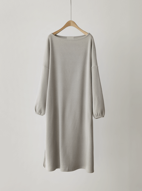 ユリア・パフ・ワンピース D7819