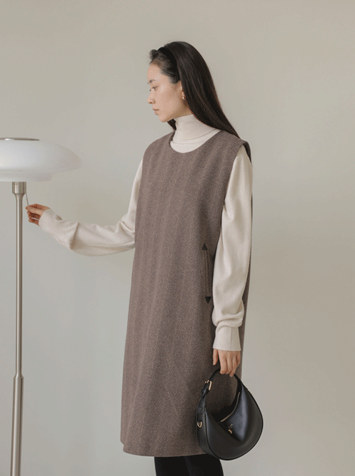 ドゥセラウールワンピースD7856