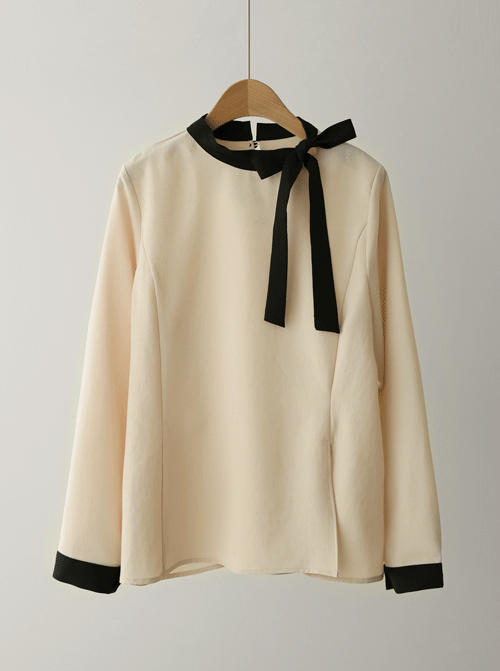 ジャイアンリボンブラウスT11636