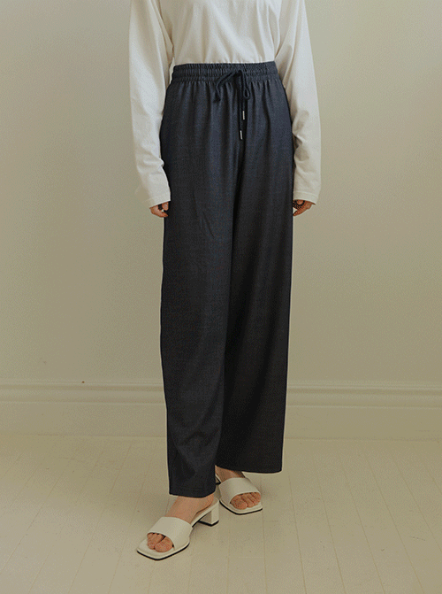 ウルサ 余裕ストレートパンツ P7319